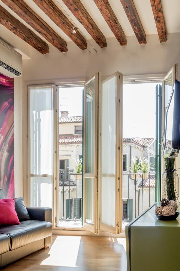 Rialto Apartments Whit Lift Венеция Екстериор снимка